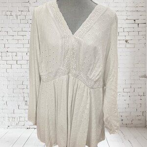 Torrid White Eyelet Lace Top